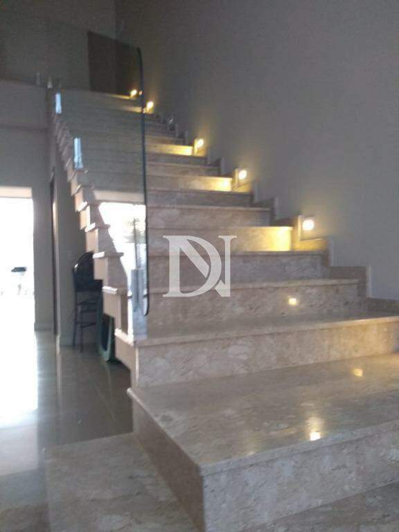 Casa em condomínio à venda no Jardim Santa Marta: 
