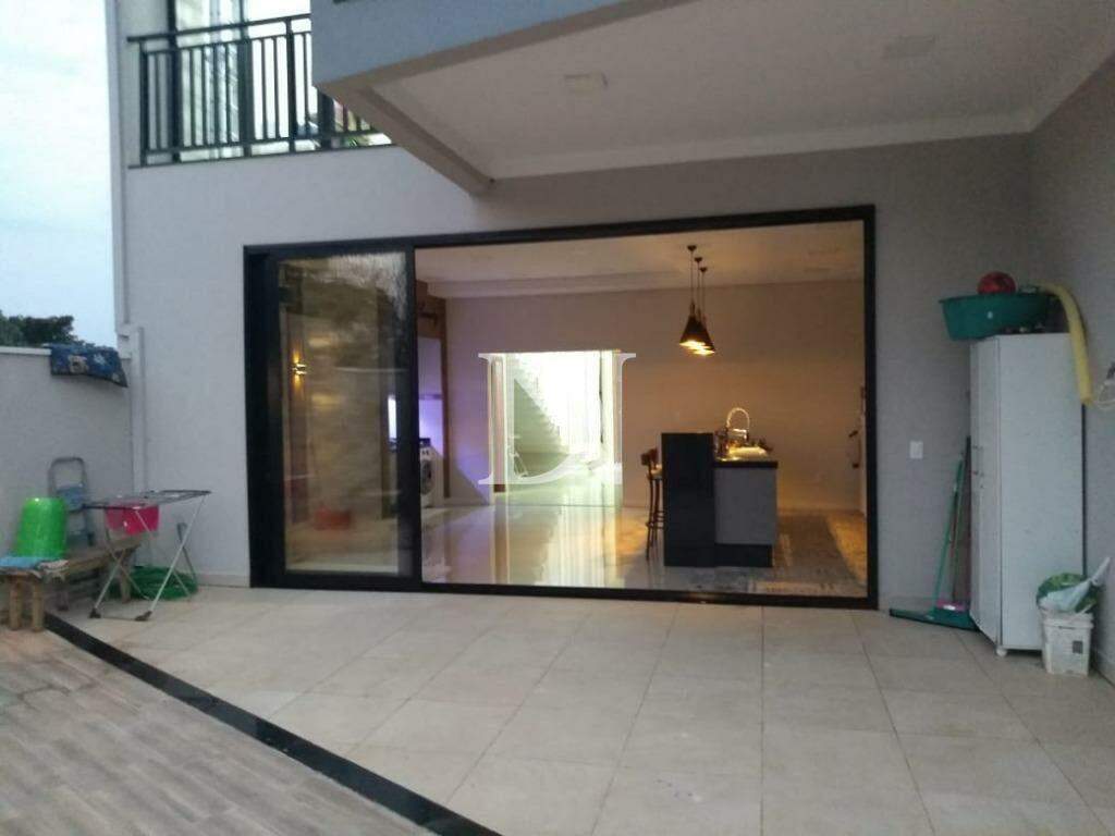 Casa em condomínio à venda no Jardim Santa Marta: 