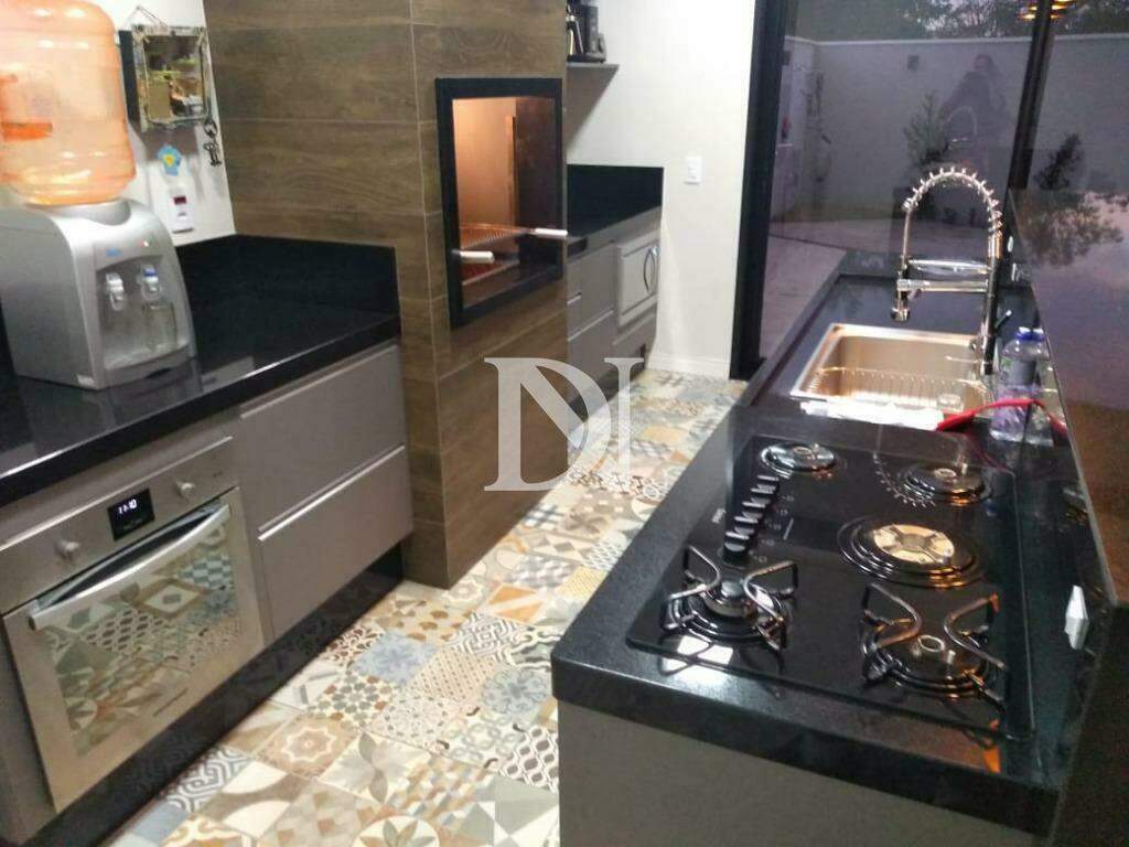 Casa em condomínio à venda no Jardim Santa Marta: 