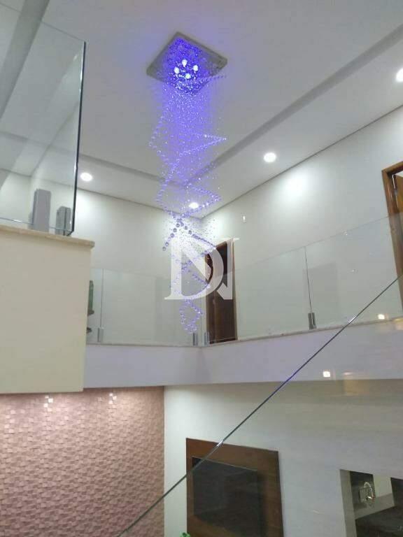 Casa em condomínio à venda no Jardim Santa Marta: 