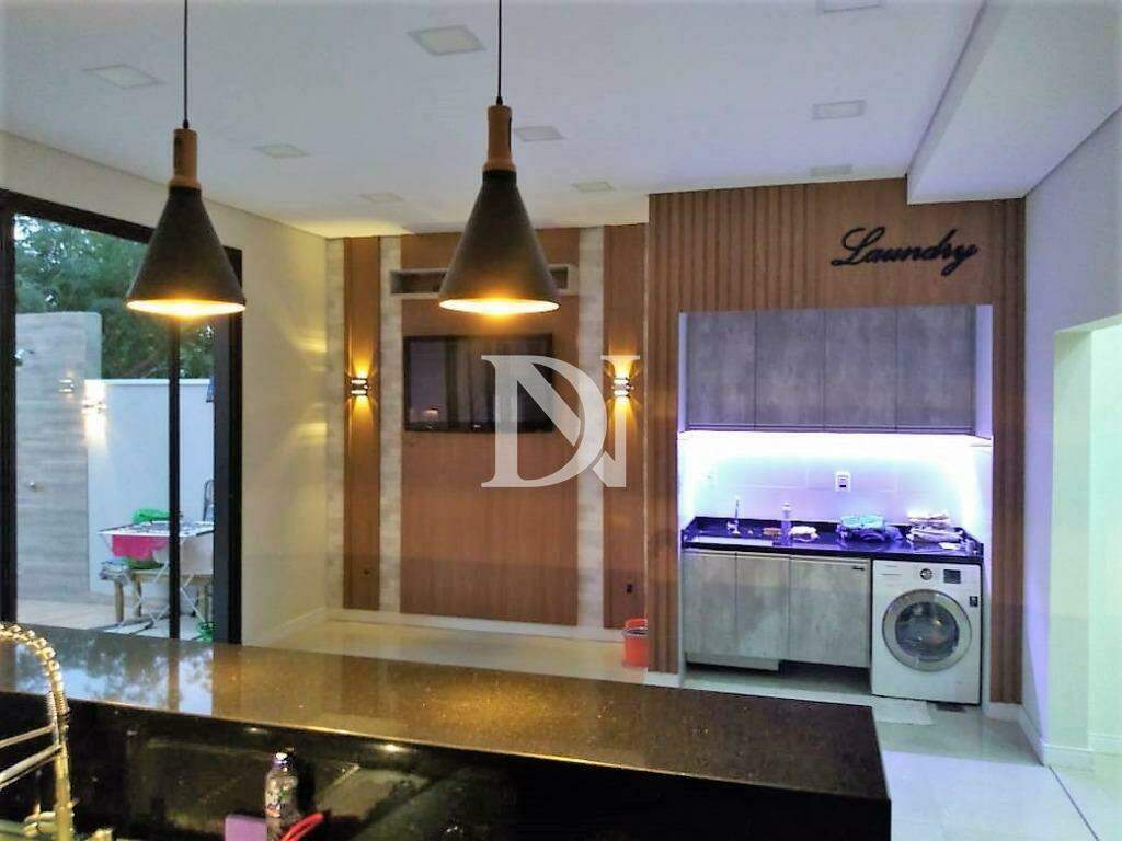 Casa em condomínio à venda no Jardim Santa Marta: 