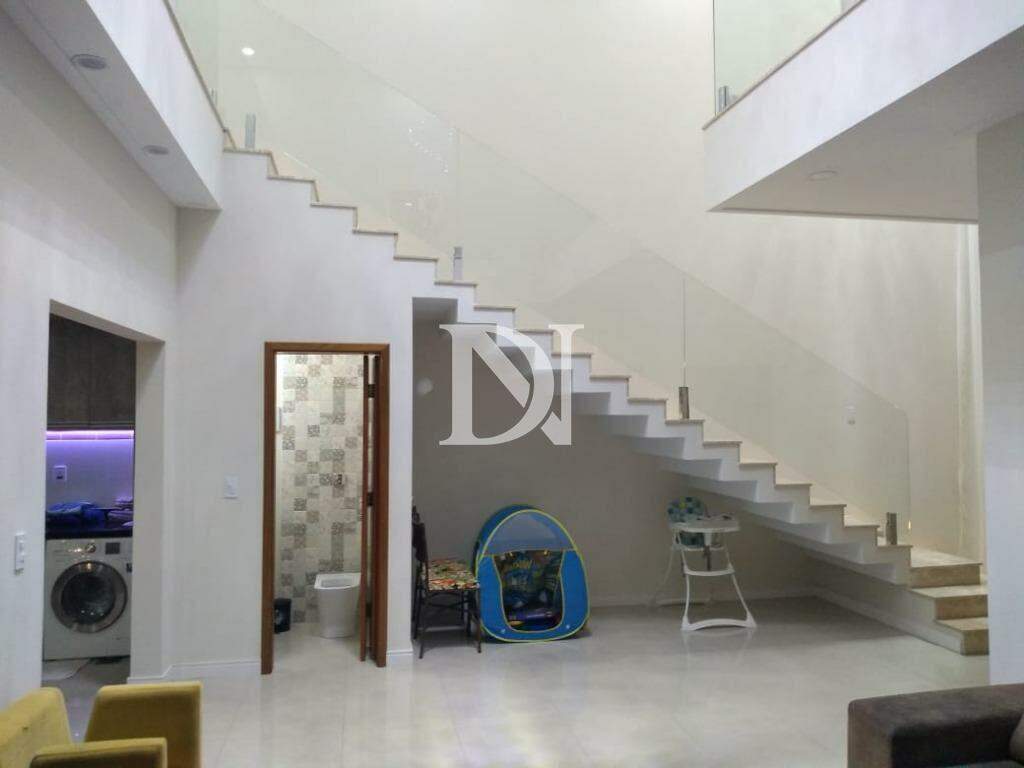 Casa em condomínio à venda no Jardim Santa Marta: 