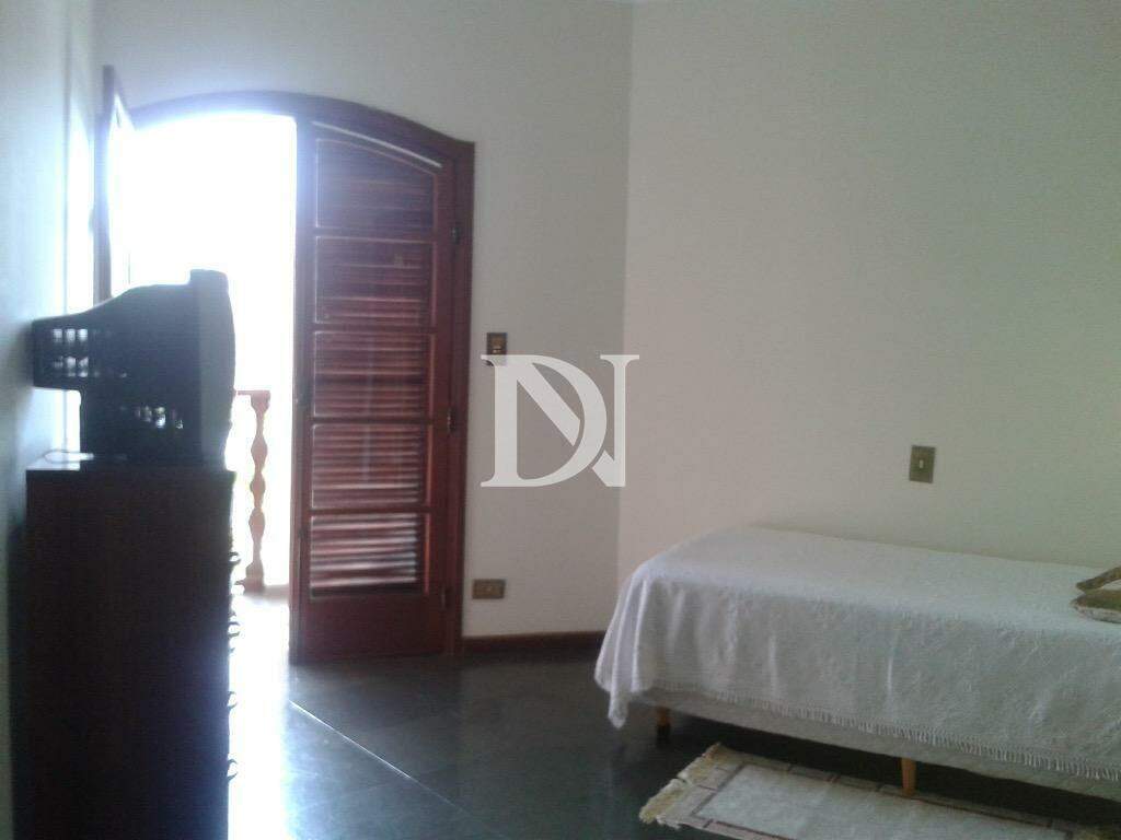 Casa em condomínio à venda no Condomínio Campos de Santo Antônio: 