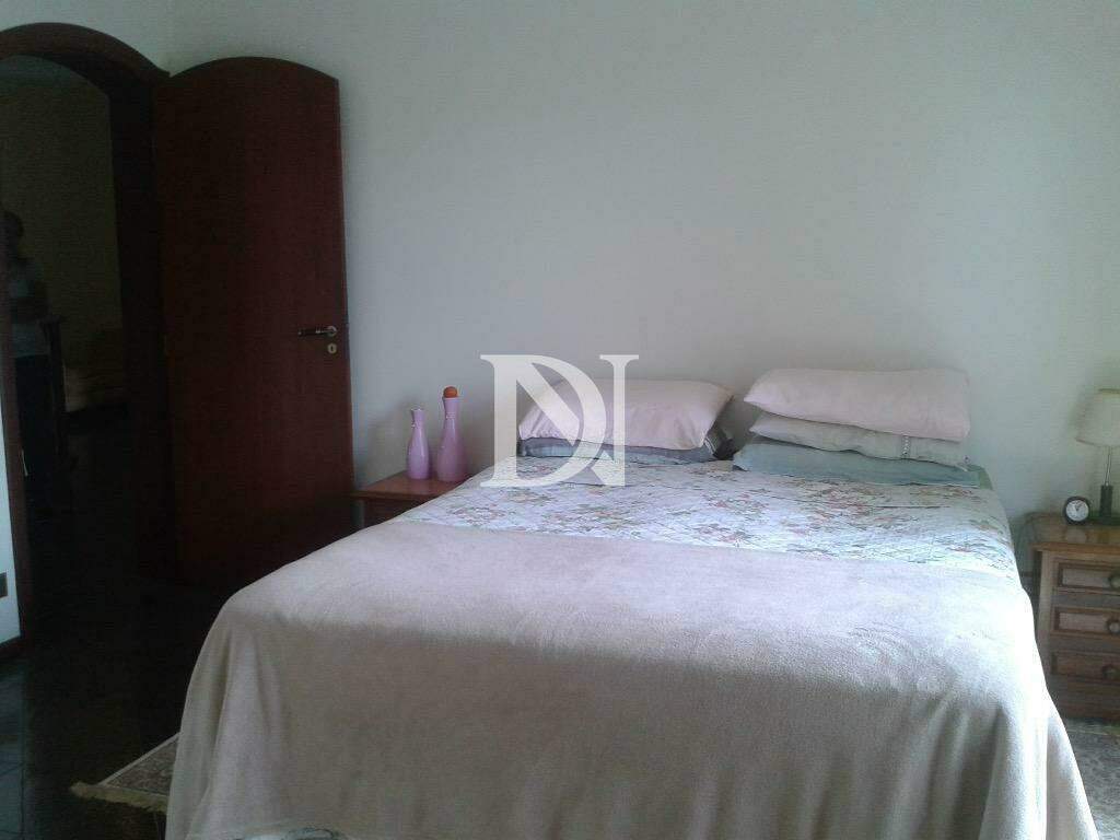 Casa em condomínio à venda no Condomínio Campos de Santo Antônio: 