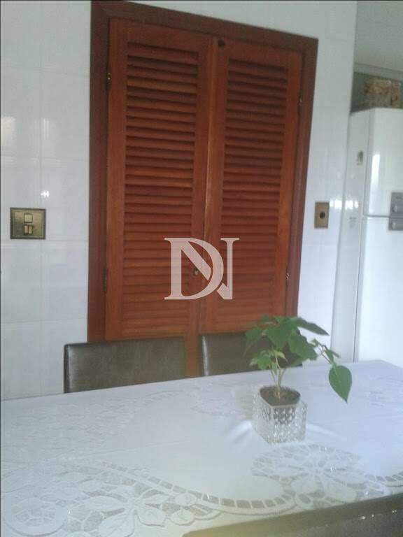 Casa em condomínio à venda no Condomínio Campos de Santo Antônio: 