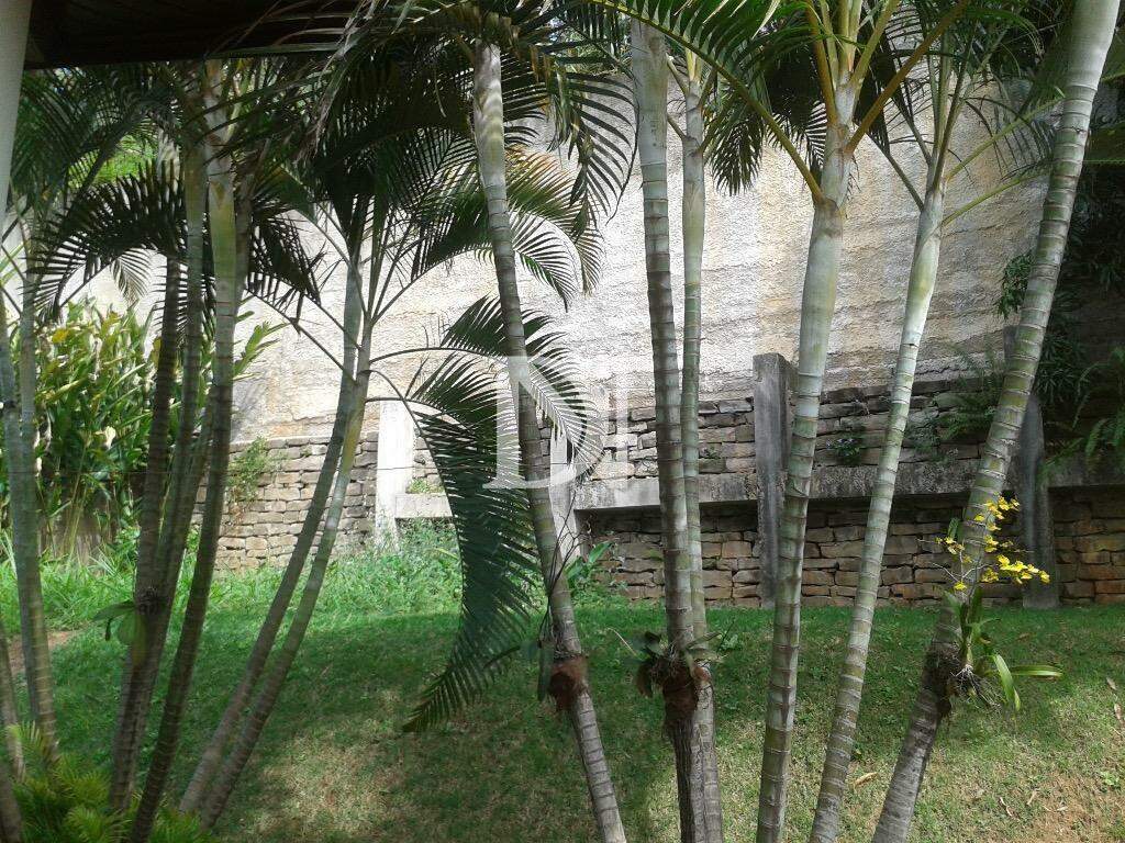 Casa em condomínio à venda no Condomínio Campos de Santo Antônio: 