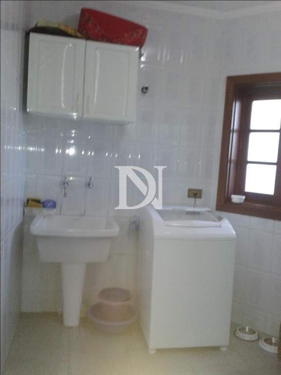 Casa em condomínio à venda no Condomínio Campos de Santo Antônio: 