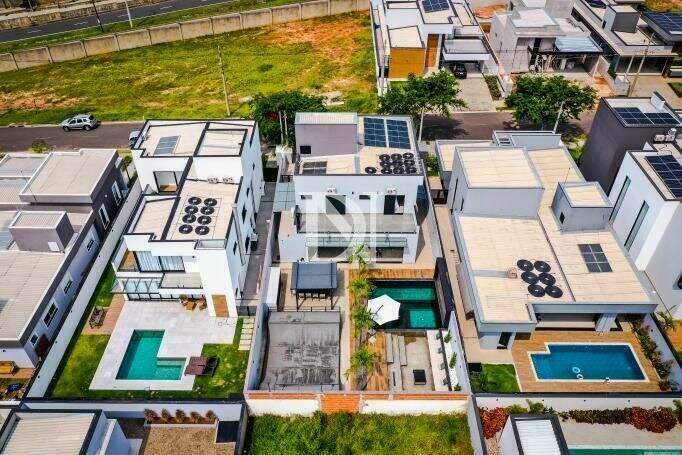 Casa em condomínio à venda no Jardim Buru: 