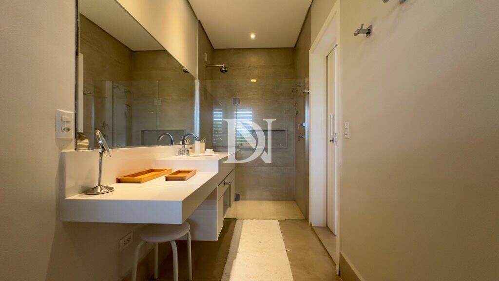 Casa em condomínio à venda no Condomínio Terras de São José II: 