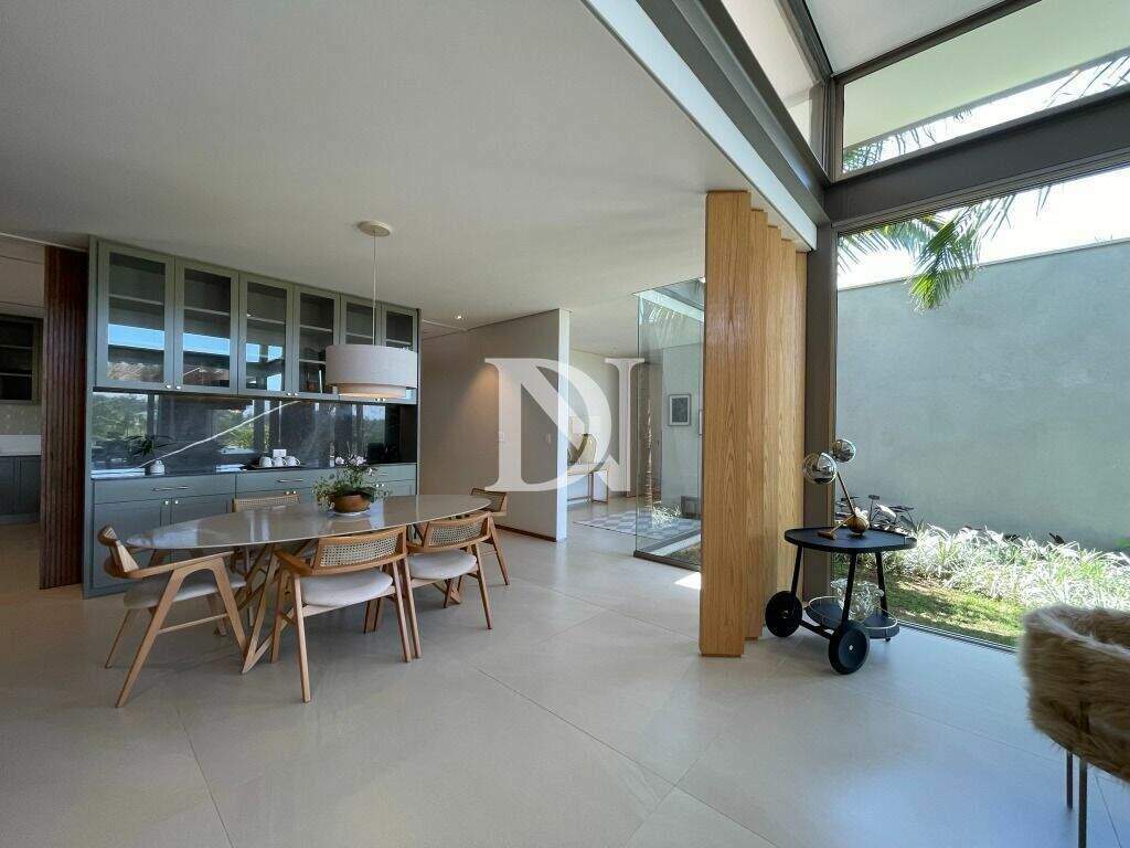 Casa em condomínio à venda no Condomínio Terras de São José: 