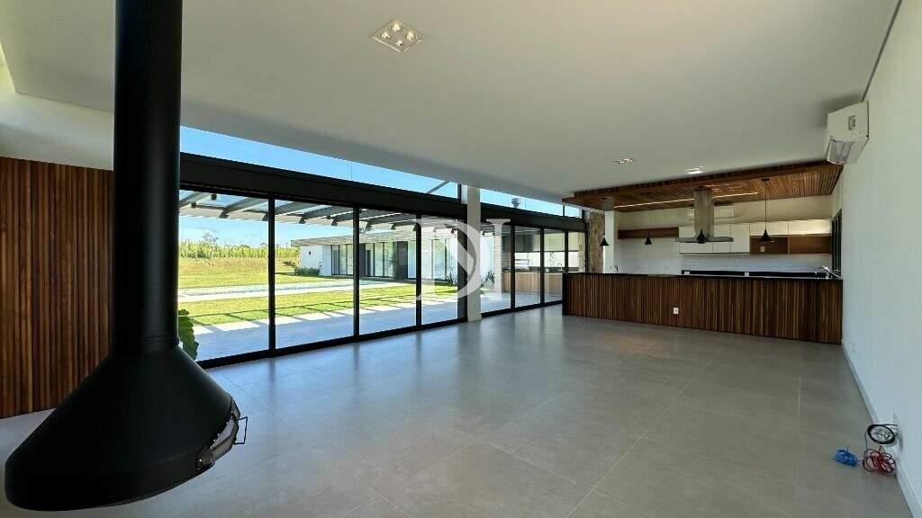 Casa em condomínio à venda no Condomínio Terras de São José: 