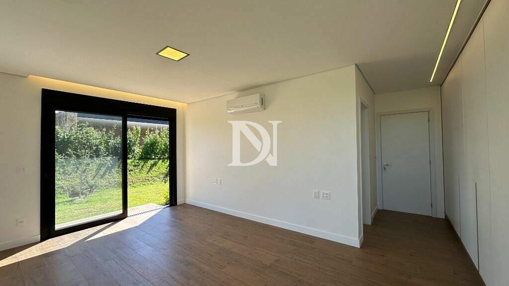 Casa em condomínio à venda no Condomínio Terras de São José: 