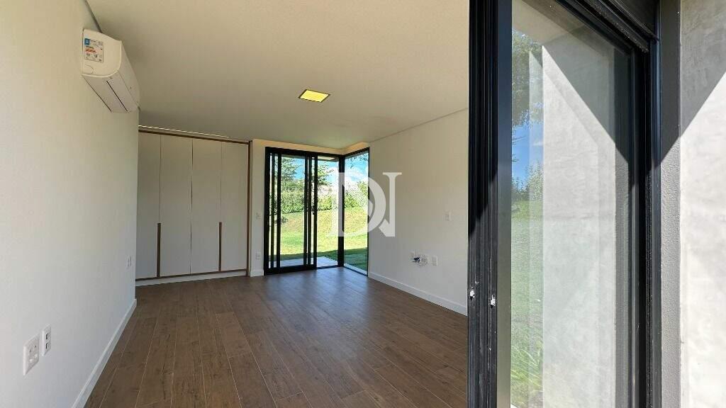 Casa em condomínio à venda no Condomínio Terras de São José: 