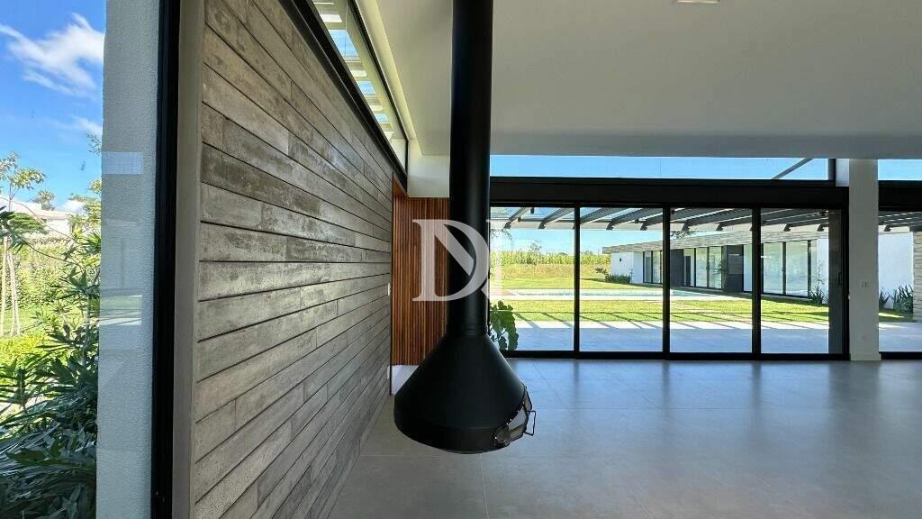 Casa em condomínio à venda no Condomínio Terras de São José: 