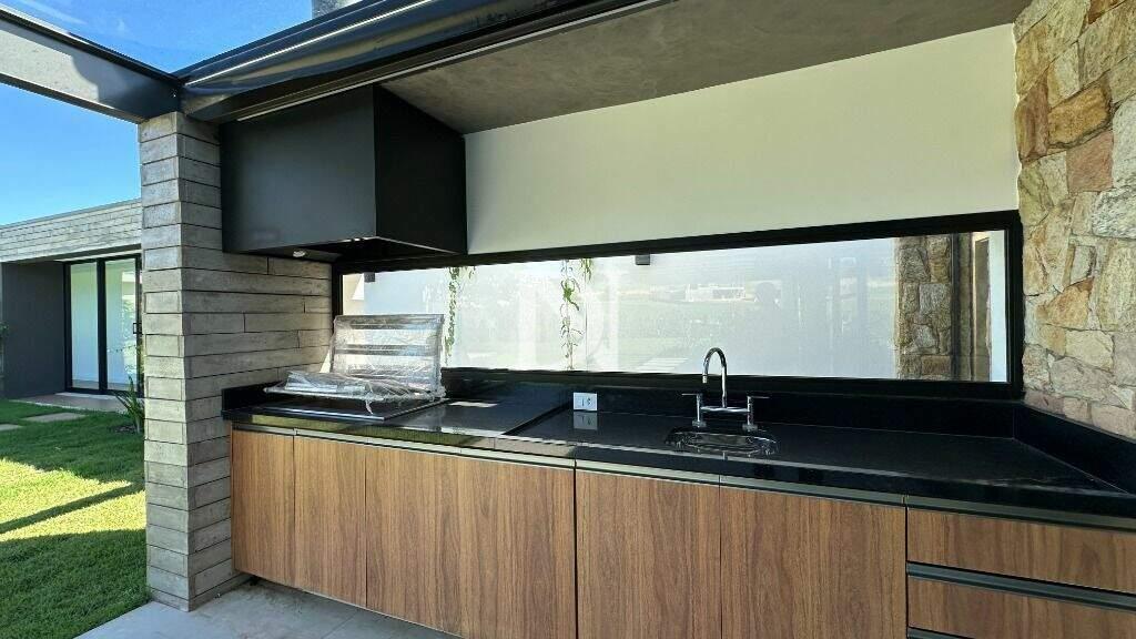 Casa em condomínio à venda no Condomínio Terras de São José: 