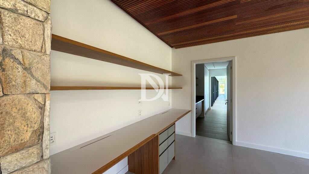 Casa em condomínio à venda no Condomínio Terras de São José: 