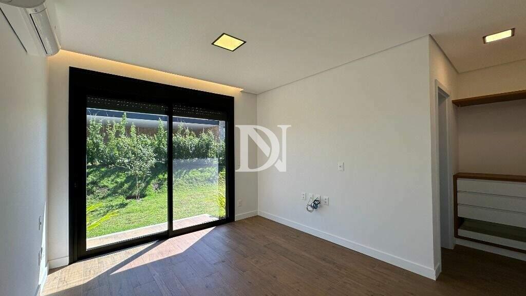 Casa em condomínio à venda no Condomínio Terras de São José: 