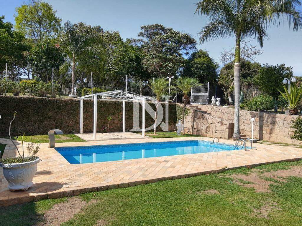 Casa em condomínio à venda no Condomínio Monte Belo: 