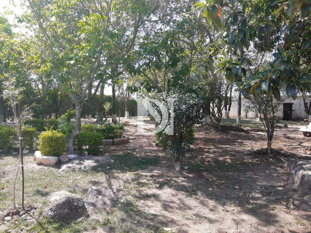 Casa em condomínio à venda no Condomínio Monte Belo: 