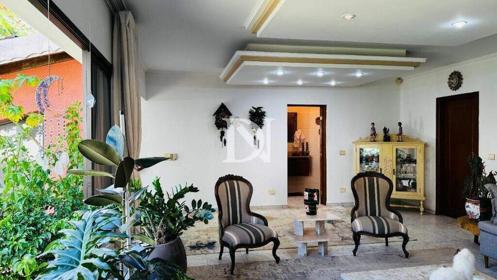 Casa em condomínio à venda no Condomínio Monte Belo: 