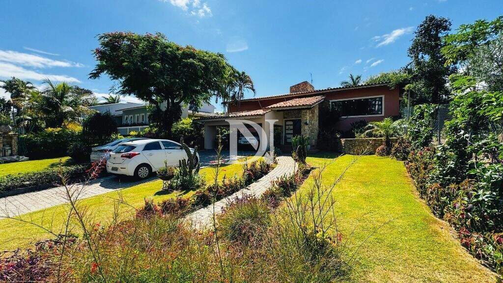Casa em condomínio à venda no Condomínio Monte Belo: 