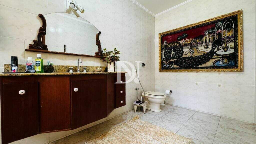 Casa em condomínio à venda no Condomínio Monte Belo: 