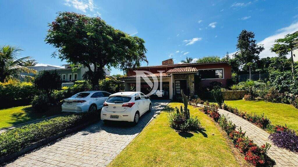 Casa em condomínio à venda no Condomínio Monte Belo: 