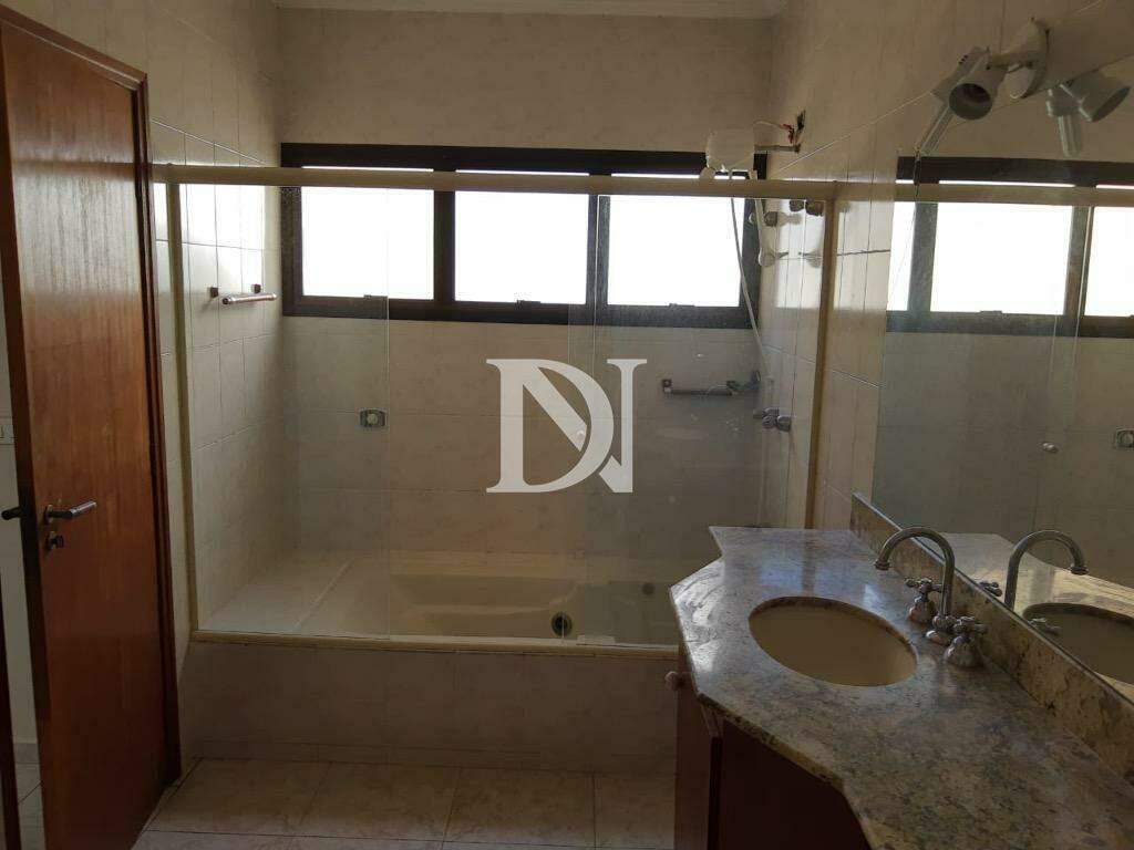 Casa em condomínio à venda no Condomínio Monte Belo: 