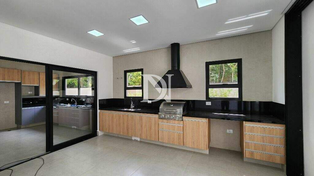 Casa em condomínio à venda no Condomínio Campos de Santo Antônio: 