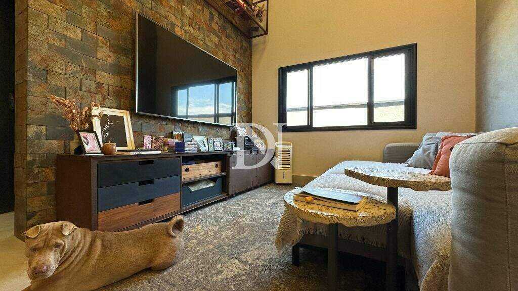 Casa em condomínio à venda no Jardim Buru: 