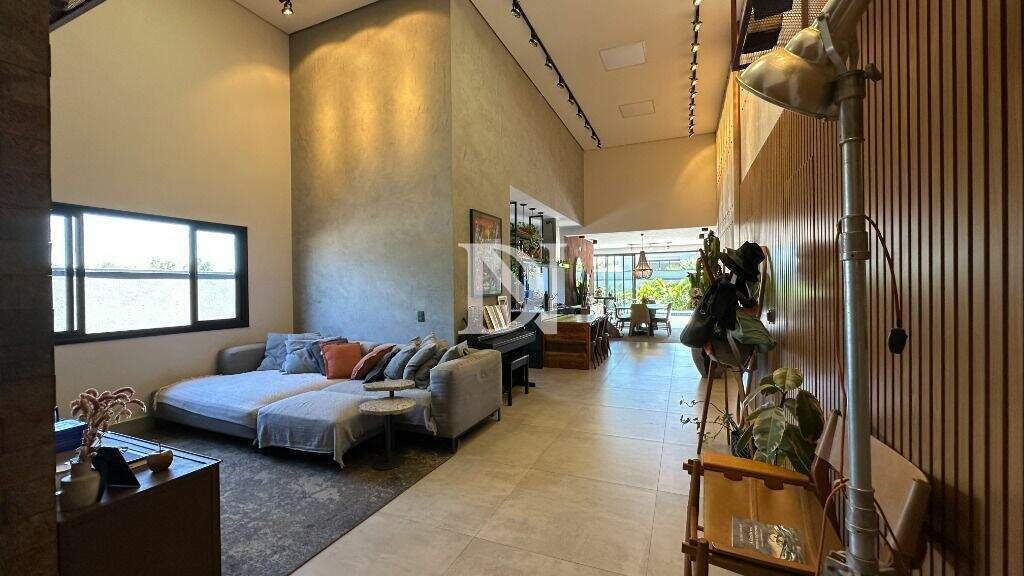 Casa em condomínio à venda no Jardim Buru: 