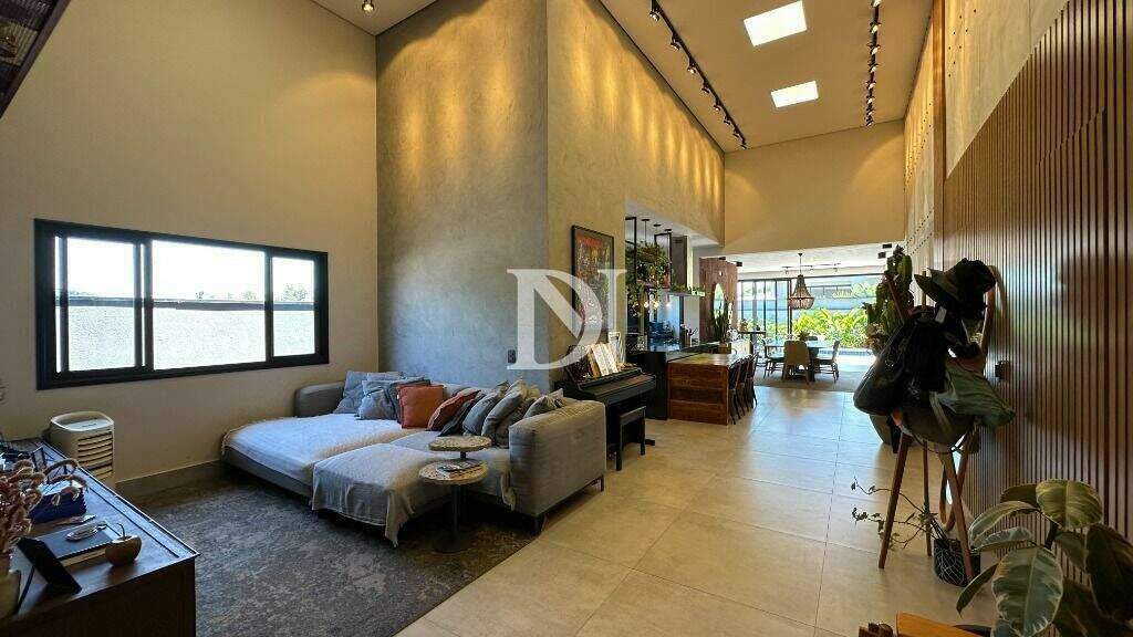 Casa em condomínio à venda no Jardim Buru: 