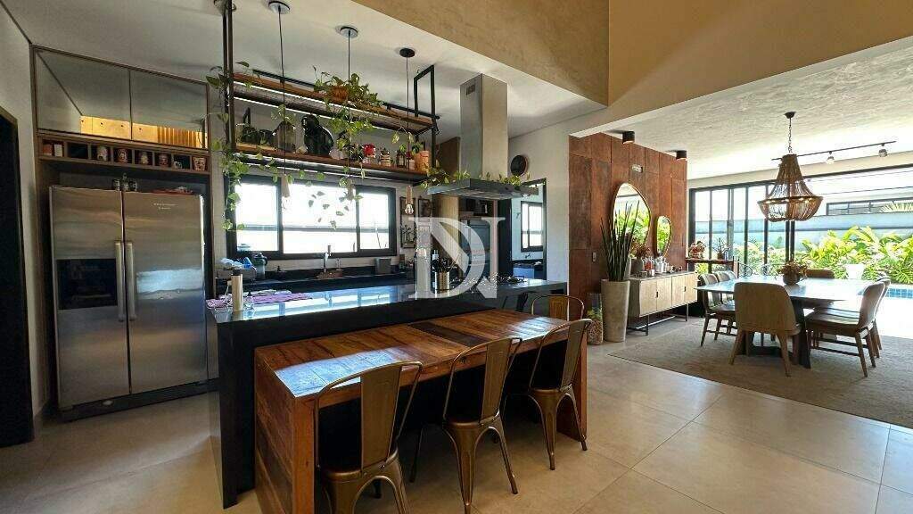 Casa em condomínio à venda no Jardim Buru: 