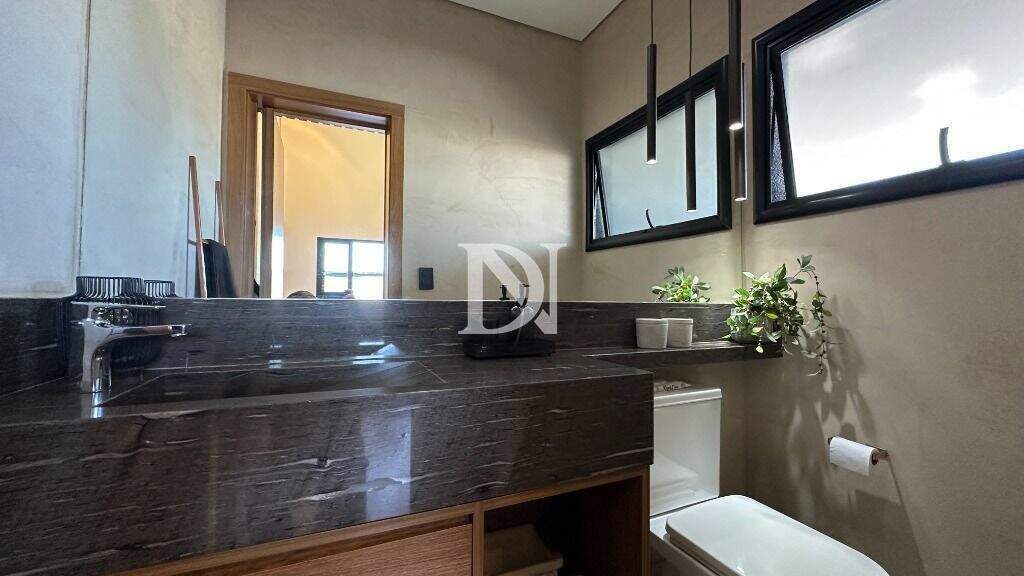 Casa em condomínio à venda no Jardim Buru: 