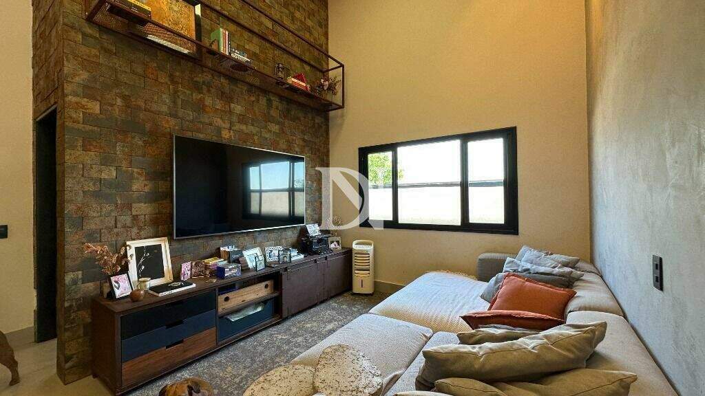 Casa em condomínio à venda no Jardim Buru: 