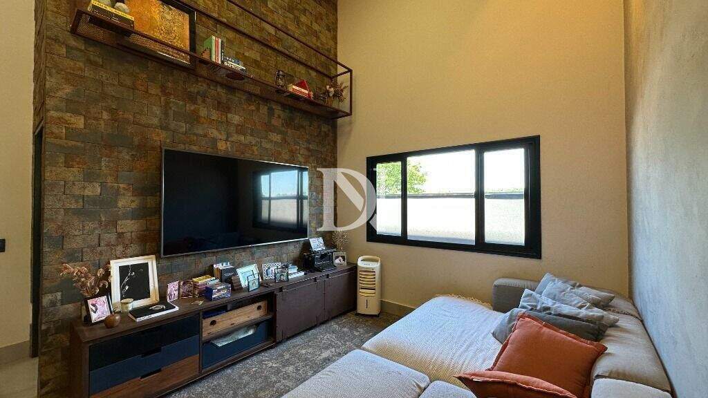 Casa em condomínio à venda no Jardim Buru: 