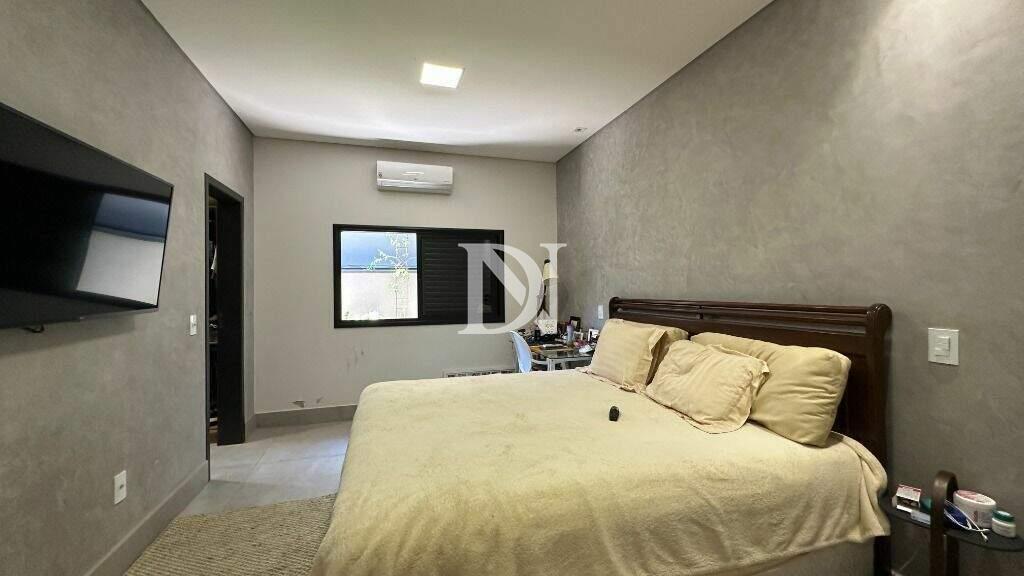 Casa em condomínio à venda no Jardim Buru: 