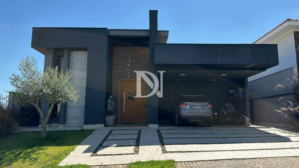 Casa em condomínio à venda no Jardim Buru: 