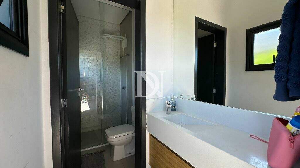 Casa em condomínio à venda no Jardim Buru: 