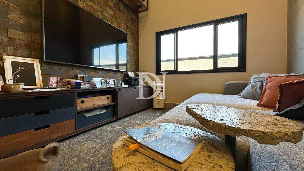 Casa em condomínio à venda no Jardim Buru: 