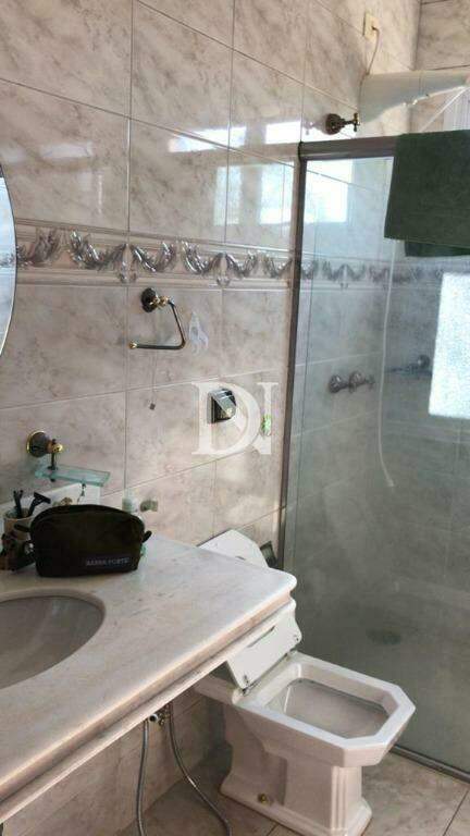 Casa em condomínio à venda no Condomínio Campos de Santo Antônio: 