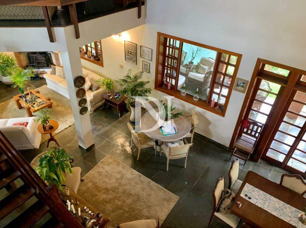 Casa em condomínio à venda no Condomínio Campos de Santo Antônio: 