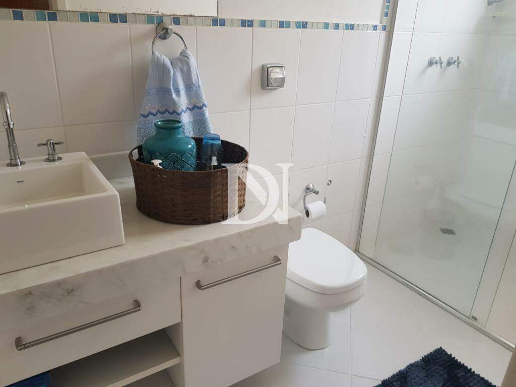 Casa em condomínio à venda no Condomínio Campos de Santo Antônio: 