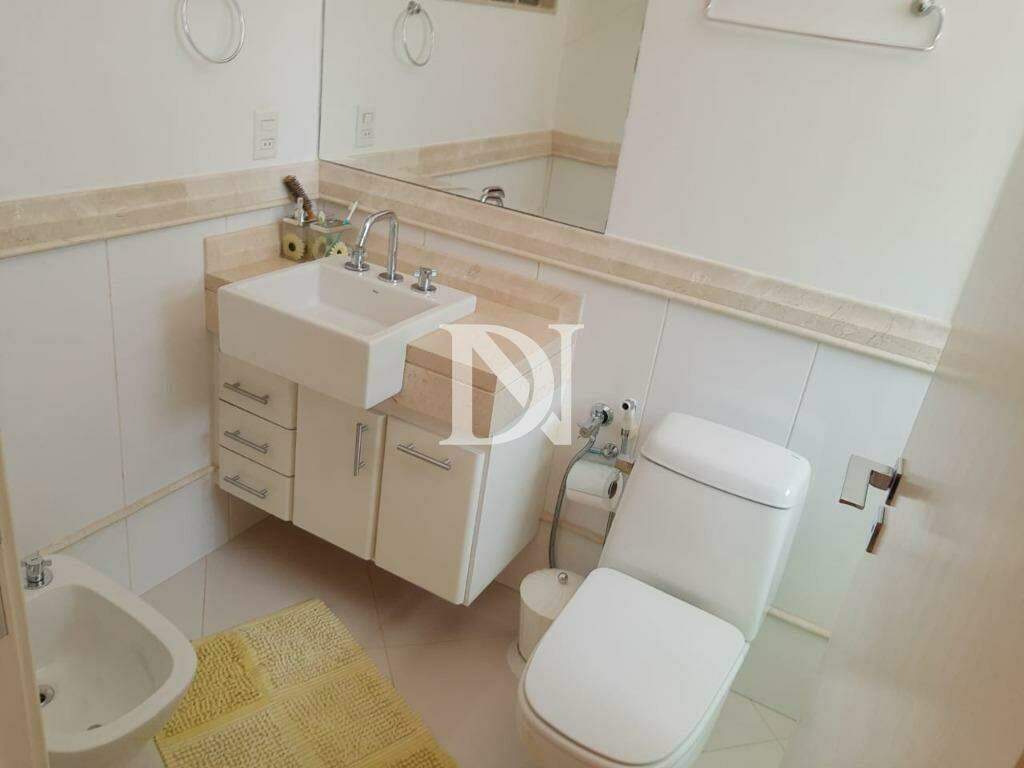 Casa em condomínio à venda no Condomínio City Castelo: 