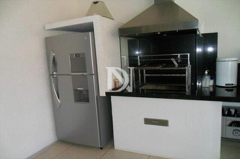 Casa em condomínio à venda no Kurumin: 