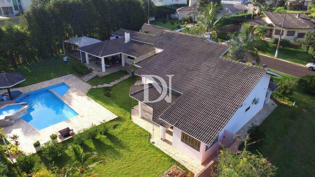 Casa em condomínio à venda no Parque Village Castelo: 