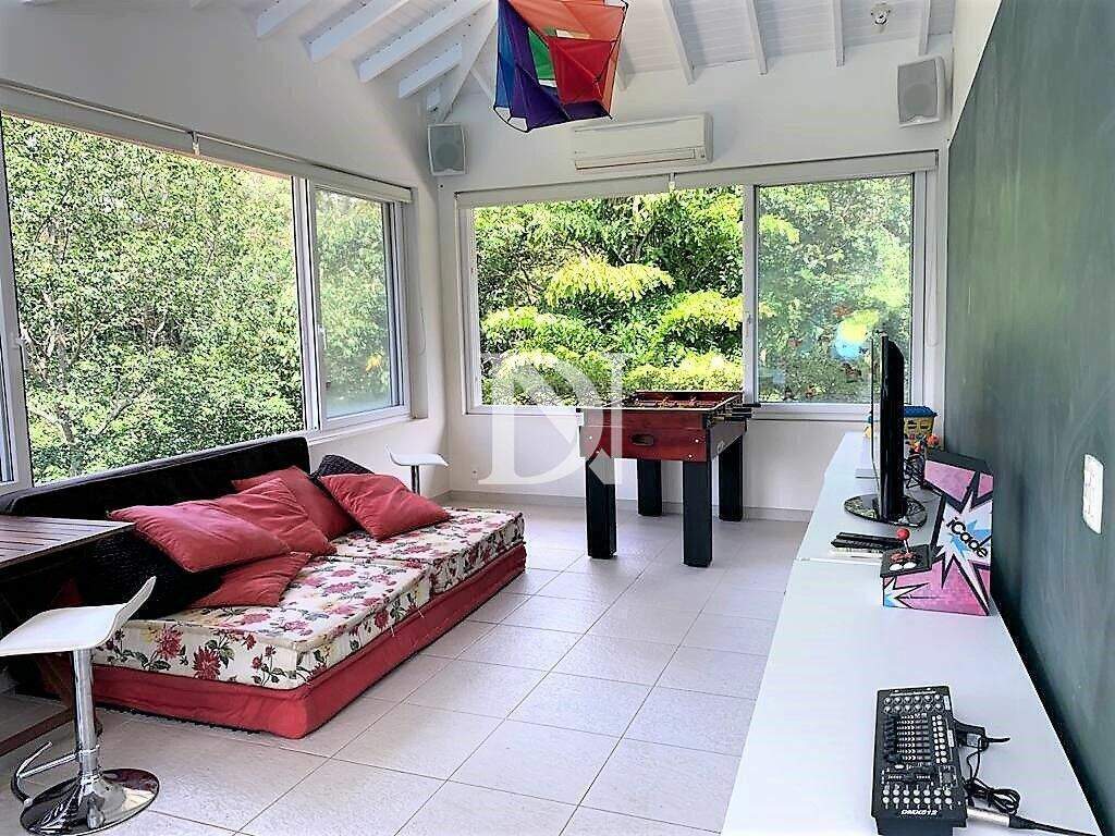 Casa em condomínio à venda no Condomínio Terras de São José: 