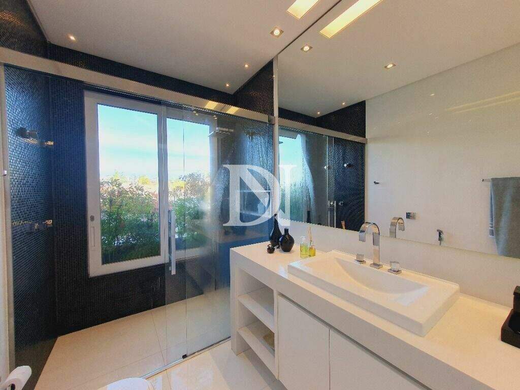 Casa em condomínio à venda no Condomínio Terras de São José II: 