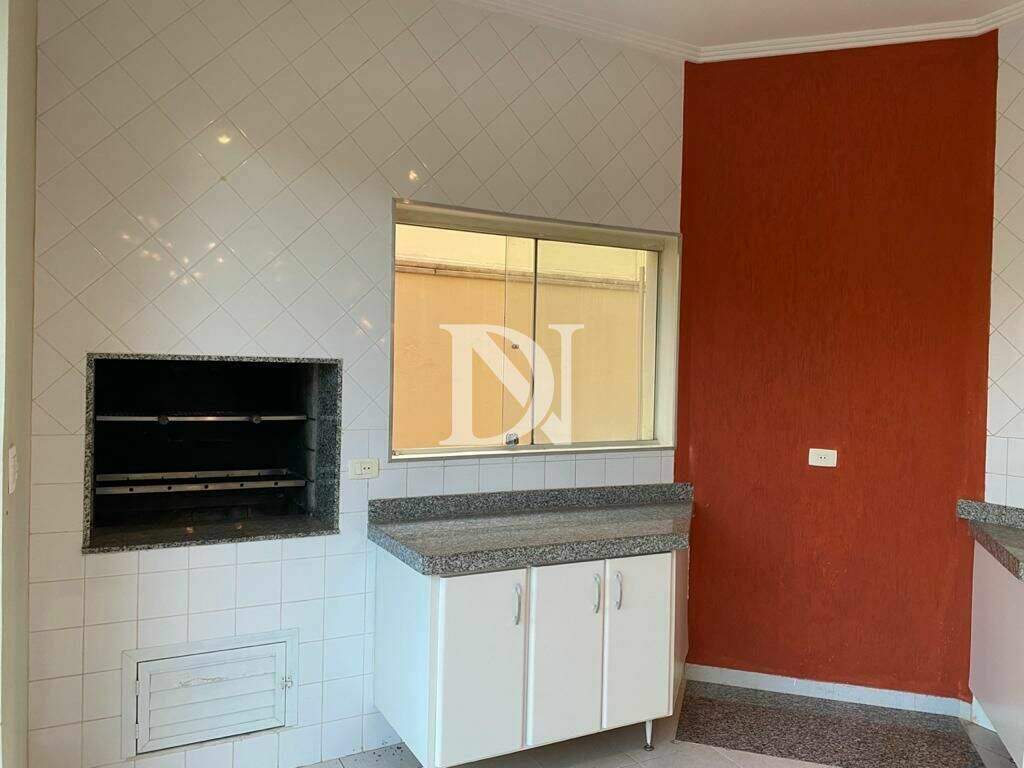 Casa em condomínio à venda no Jardim Theodora: 