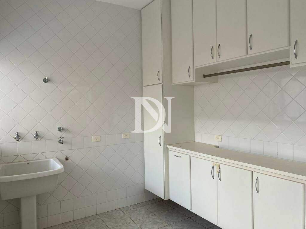 Casa em condomínio à venda no Jardim Theodora: 